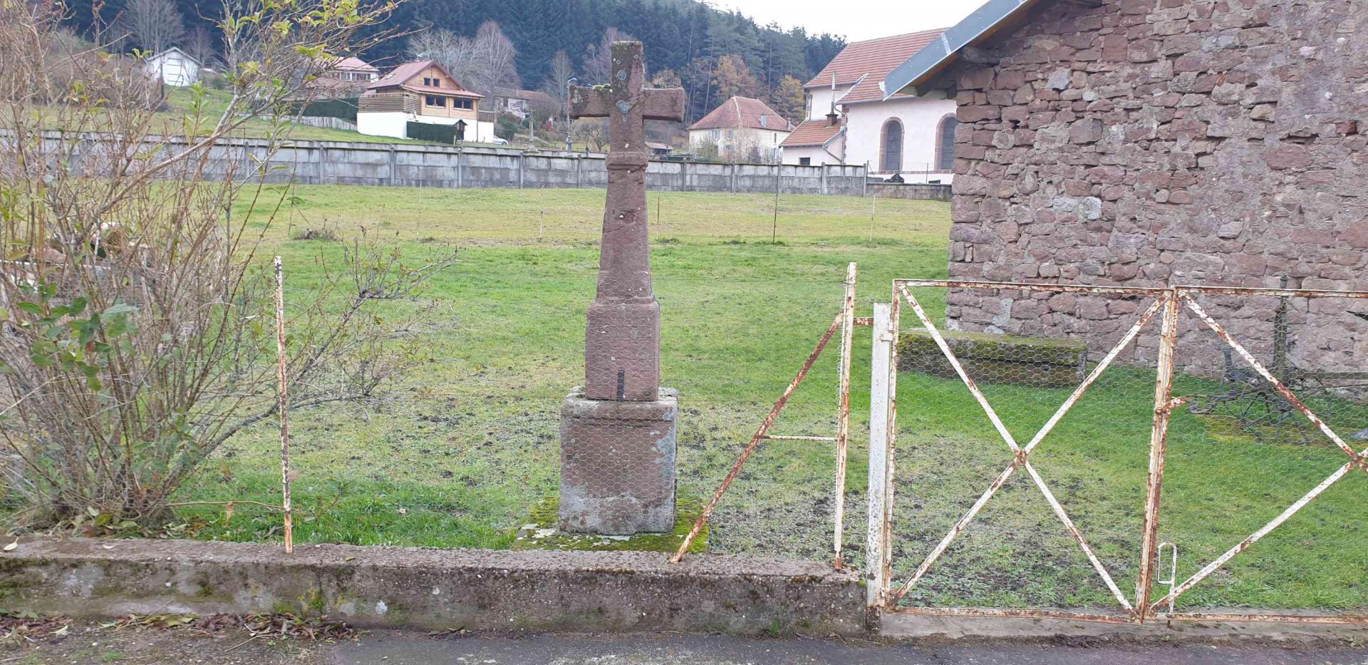 Croix 1 rue de la mairie