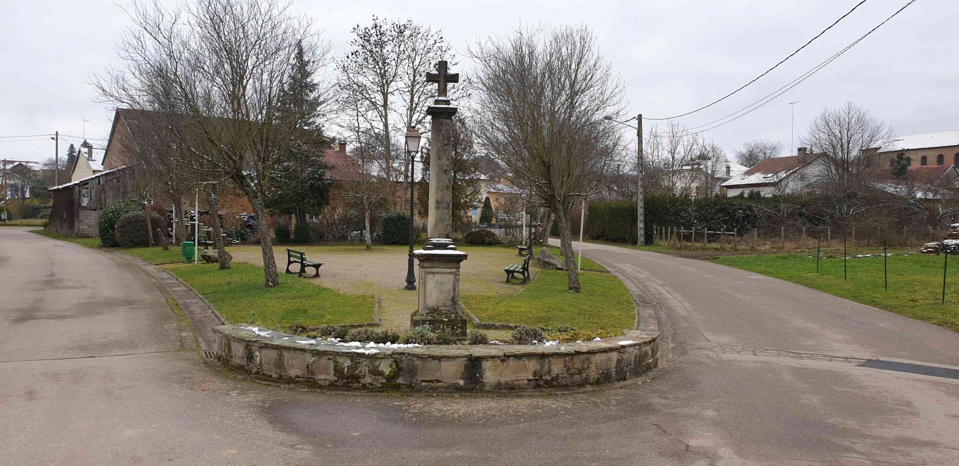 Croix place du tilleul