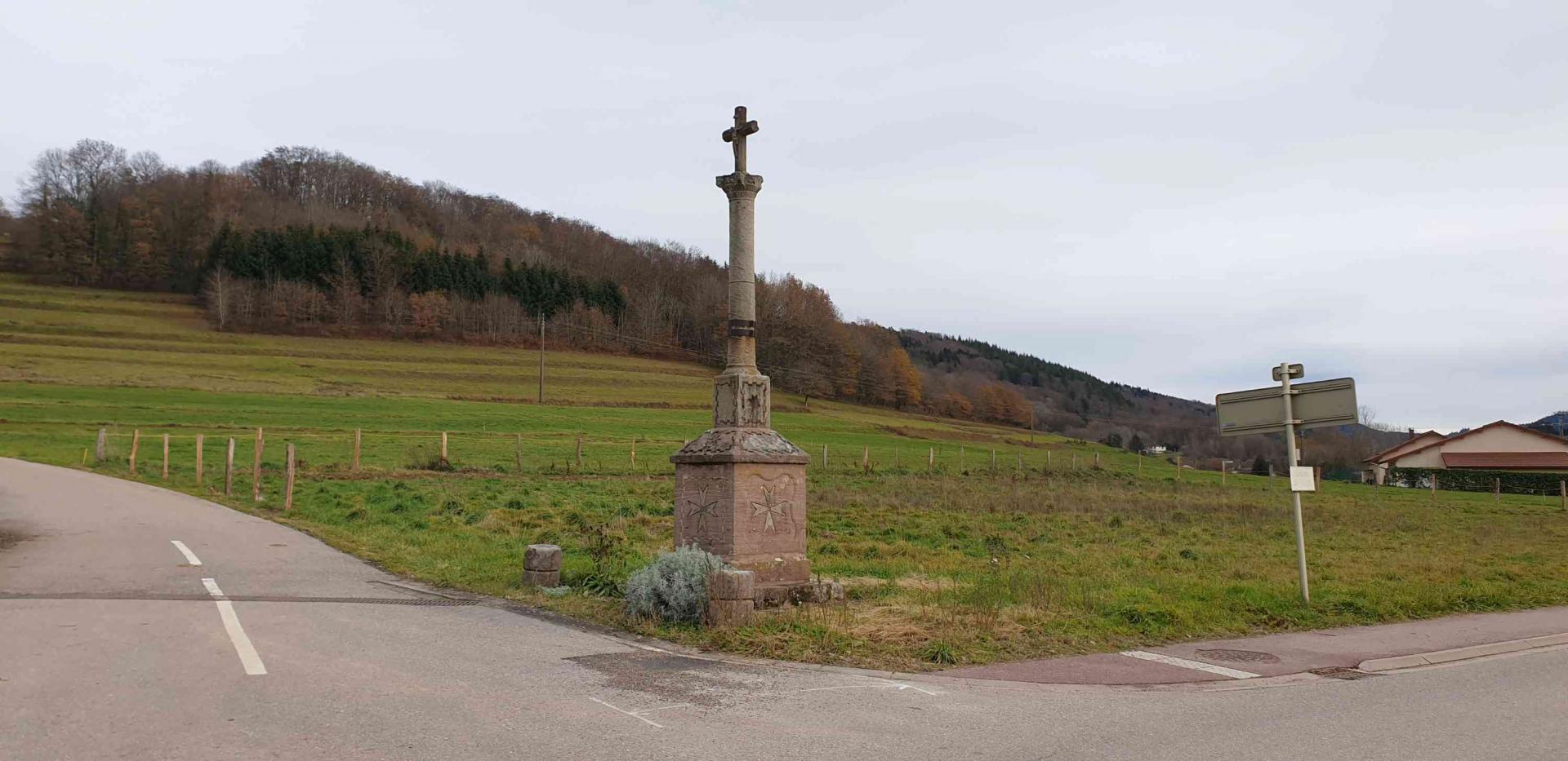 Croix route de houx n 3