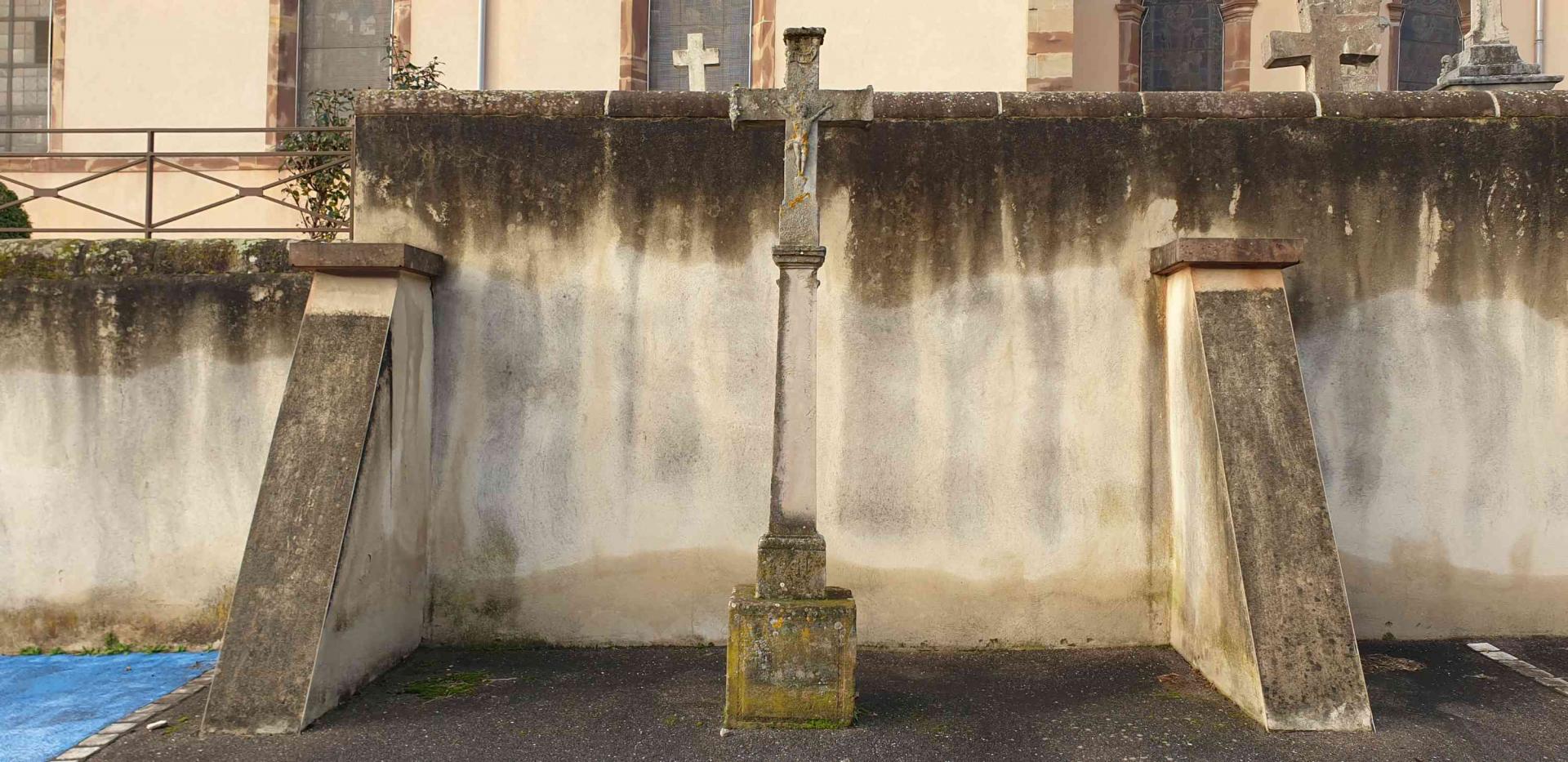 Croix rue de l eglise 1